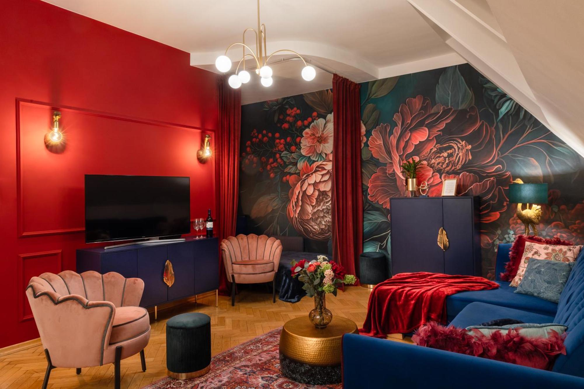 Decadent Art Deco Balcony Apartment In Old Town Прага Экстерьер фото